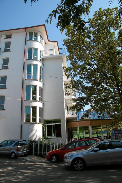 Hotel Lotos Kiten Kültér fotó