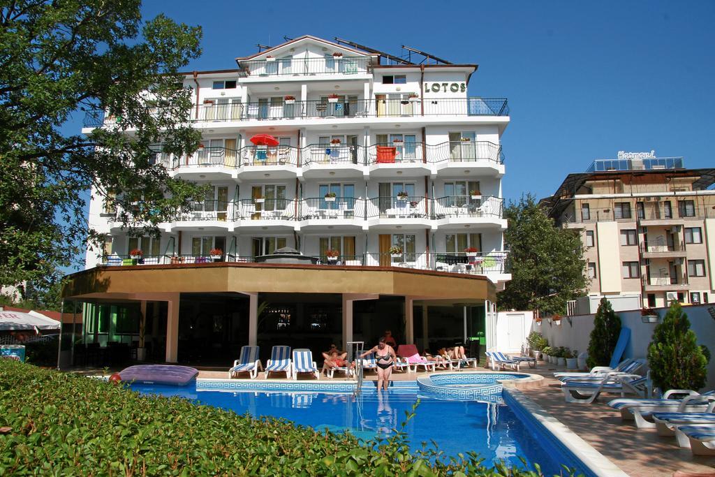 Hotel Lotos Kiten Kültér fotó
