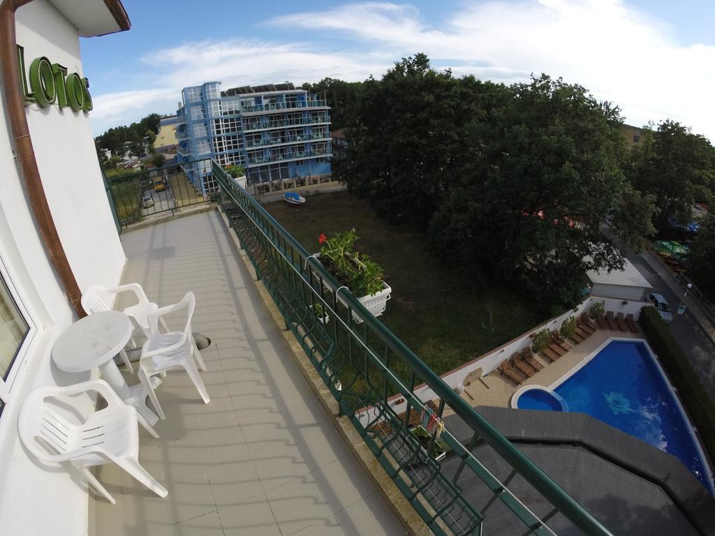 Hotel Lotos Kiten Kültér fotó